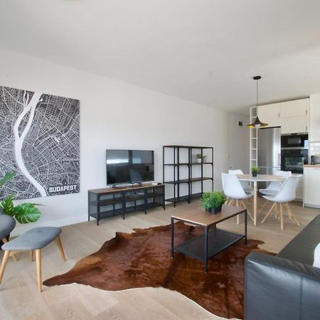 Penthouse Apartment By Hi5 -At The Top Of ブダペスト エクステリア 写真